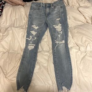 size 2 short american eagle ripped skinny jeans